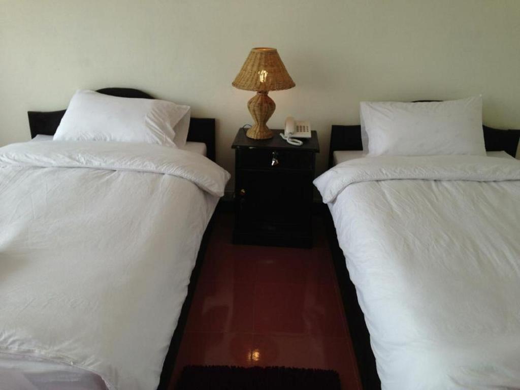 Phoukham Garden Hotel&Resort Xieng Khuang חדר תמונה